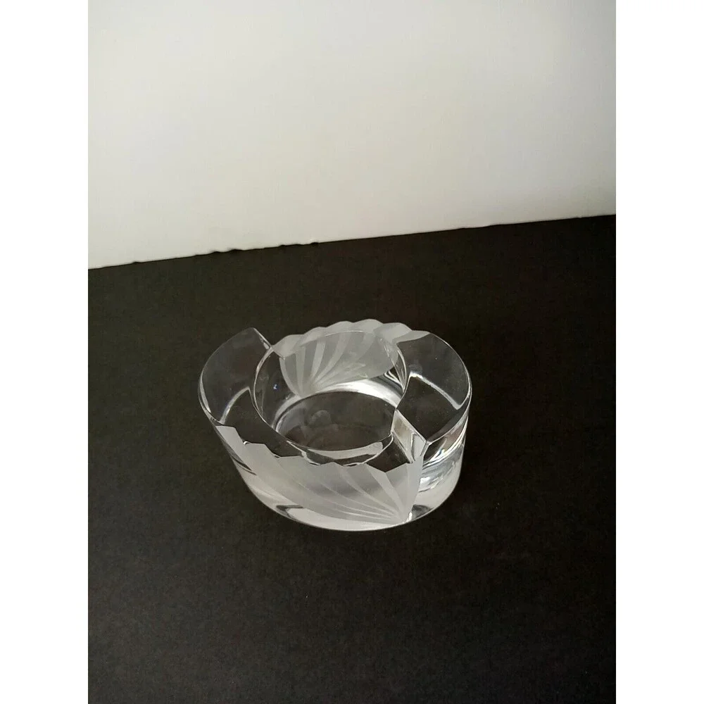 Mikasa ArtDeco “Curtain Call”Frosted Stripe Glass  Oval‎ Candleholder 2 1/4